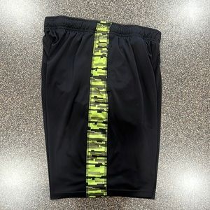 Boys Tek Gear Shorts - Size L